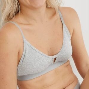 🩶AERIE RIBBED KEYHOLE BRALETTE SIZE M